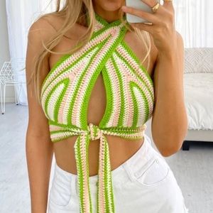 NWT CROTCHET CRISS CROP CROP TOP HALTER TOP